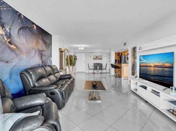 1500 S Ocean Dr 3E, Hollywood FL 33019