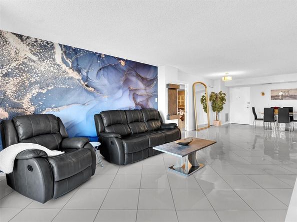 1500 S Ocean Dr 3E, Hollywood FL 33019