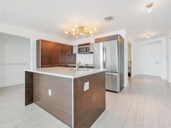 1900 N Bayshore Dr 2615, Miami FL 33132