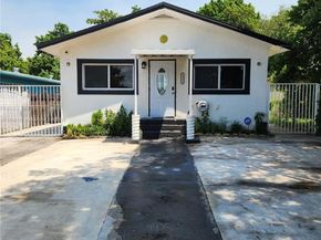 2331 NW 59th St, Miami FL 33142