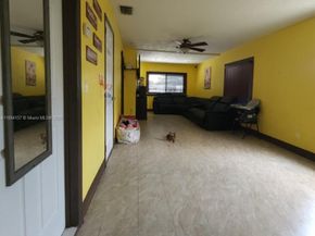 2331 NW 59th St, Miami FL 33142