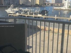 1965 S Ocean Dr MQ, Hallandale Beach FL 33009