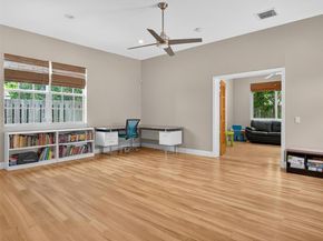 782 Lake Blvd, Weston FL 33326