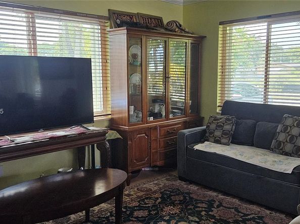 5704 SW 37th St, West Park FL 33023