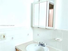 5704 SW 37th St, West Park FL 33023