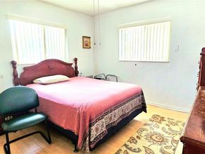 5704 SW 37th St, West Park FL 33023