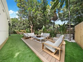 871 NE 81st St, Miami FL 33138