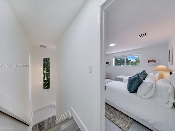 871 NE 81st St, Miami FL 33138