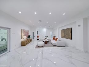 871 NE 81st St, Miami FL 33138