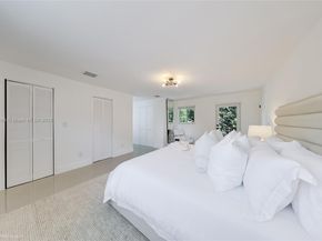 871 NE 81st St, Miami FL 33138