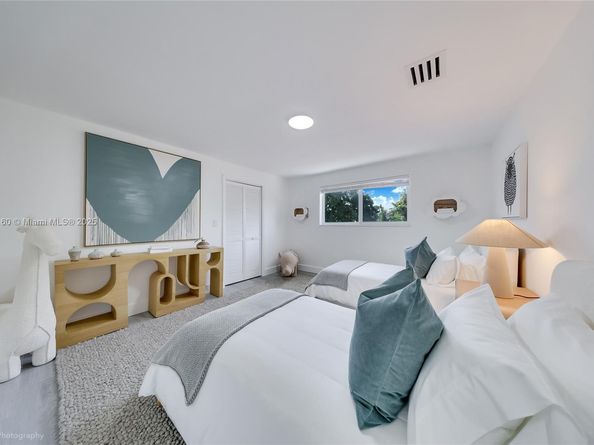 871 NE 81st St, Miami FL 33138