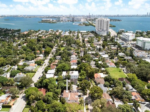 871 NE 81st St, Miami FL 33138