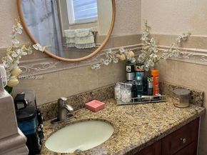 4211 W 10th Ln, Hialeah FL 33012