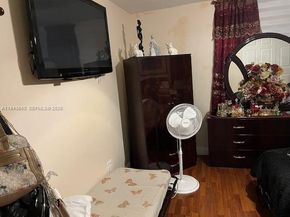 4211 W 10th Ln, Hialeah FL 33012