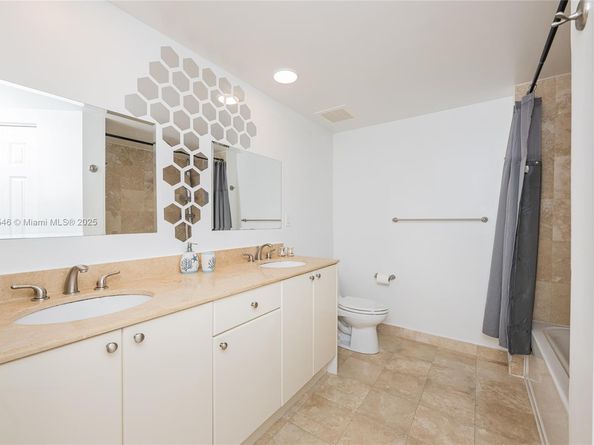 1745 E Hallandale Beach Blvd 1804W, Hallandale Beach FL 33009