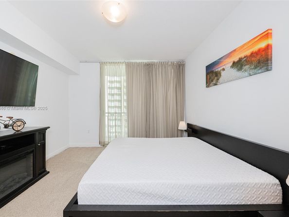 1745 E Hallandale Beach Blvd 1804W, Hallandale Beach FL 33009