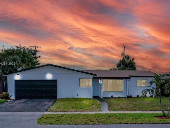 3565 NW 25th St, Lauderdale Lakes FL 33311