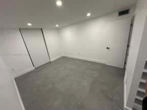 2500 NE 135th St B103, North Miami FL 33181