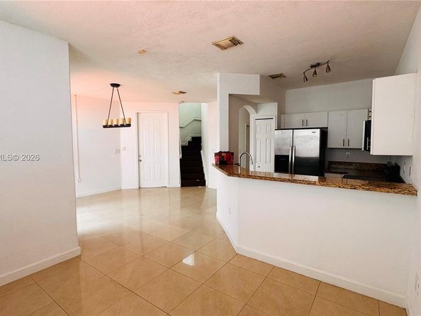 11461 NW 76th St 11461, Doral FL 33178