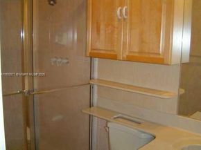 10016 NW 51st Ter, Doral FL 33178