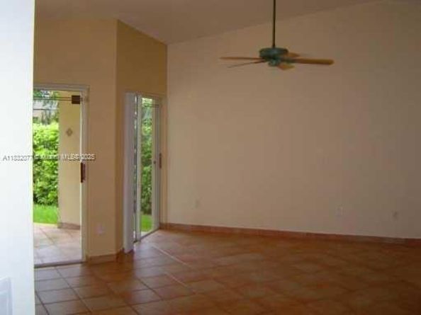 10016 NW 51st Ter, Doral FL 33178