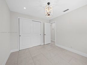 1305 SE 1st St, Fort Lauderdale FL 33301