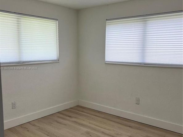 2251 NW 171st Ter, Miami Gardens FL 33056
