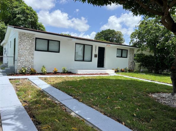 2251 NW 171st Ter, Miami Gardens FL 33056