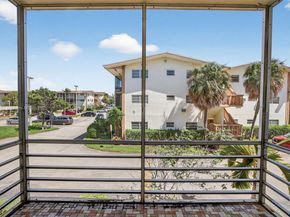 1355 NE 167th St 214, Miami FL 33162