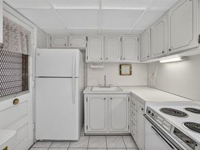 1355 NE 167th St 214, Miami FL 33162