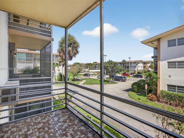 1355 NE 167th St 214, Miami FL 33162