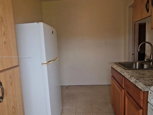 1846 Wiley St, Hollywood FL 33020