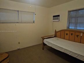 1846 Wiley St, Hollywood FL 33020