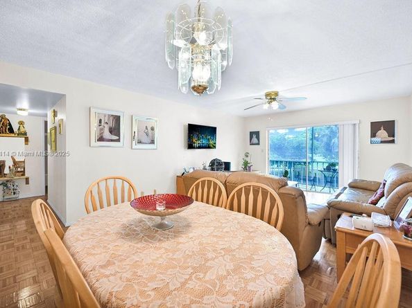 4800 Hillcrest Ln 210, Hollywood FL 33021
