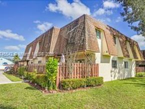 129 San Remo Blvd, North Lauderdale FL 33068