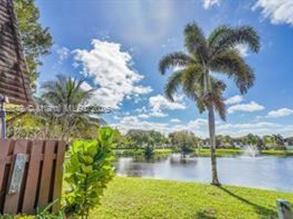 129 San Remo Blvd, North Lauderdale FL 33068
