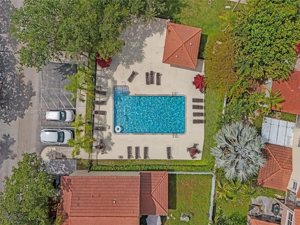 3910 Fern Forest Rd, Cooper City FL 33026