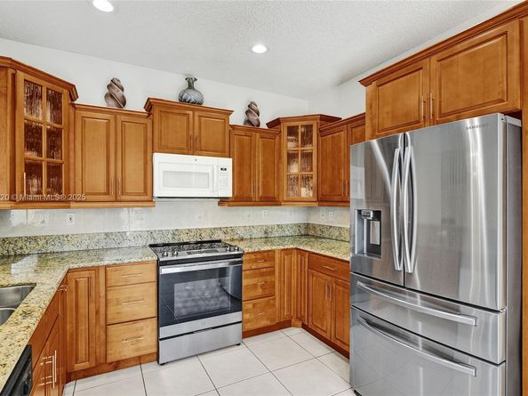 3910 Fern Forest Rd, Cooper City FL 33026