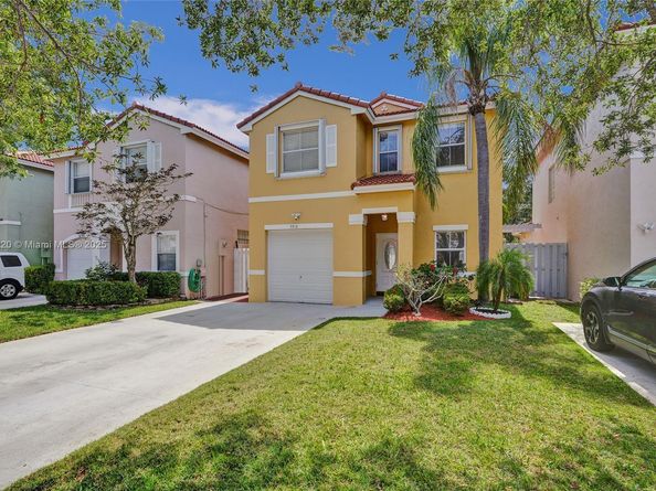 3910 Fern Forest Rd, Cooper City FL 33026