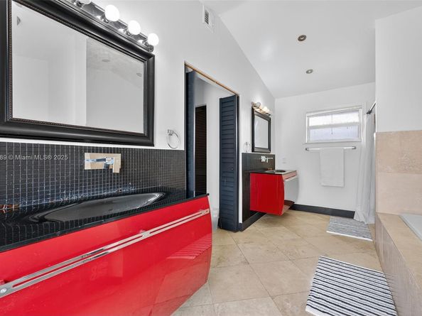 383 NW 113th Ave, Coral Springs FL 33071