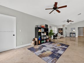 383 NW 113th Ave, Coral Springs FL 33071