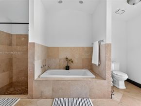 383 NW 113th Ave, Coral Springs FL 33071