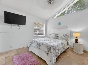 383 NW 113th Ave, Coral Springs FL 33071