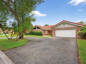 383 NW 113th Ave, Coral Springs FL 33071