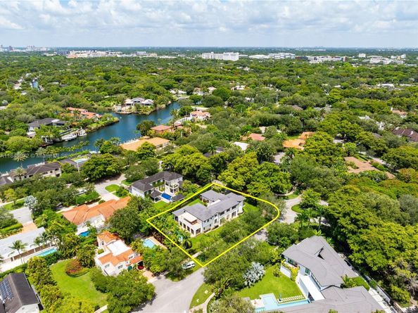 6400 San Vicente St, Coral Gables FL 33146