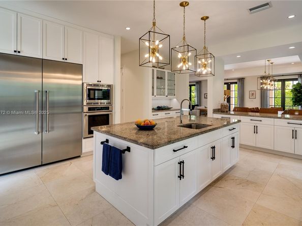 6400 San Vicente St, Coral Gables FL 33146