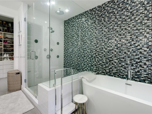 6222 Paradise Point Drive 6222, Palmetto Bay FL 33157