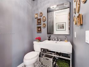 6222 Paradise Point Drive 6222, Palmetto Bay FL 33157