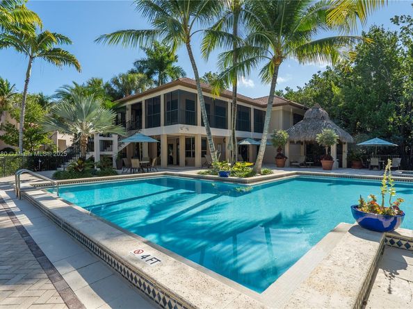 6222 Paradise Point Drive 6222, Palmetto Bay FL 33157