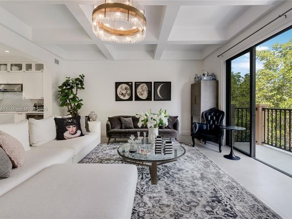 6222 Paradise Point Drive 6222, Palmetto Bay FL 33157